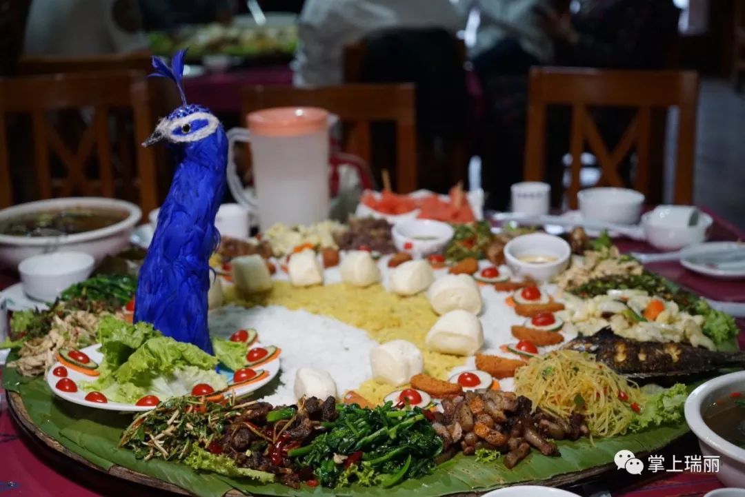 瑞丽口岸泼水节,泼水节瑞丽