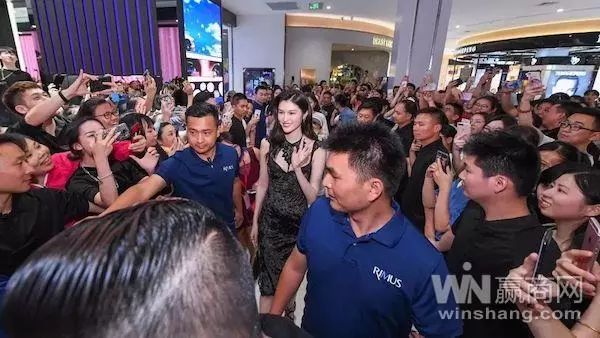 in77杭州湖滨银泰商城,in77杭州湖滨银泰房价