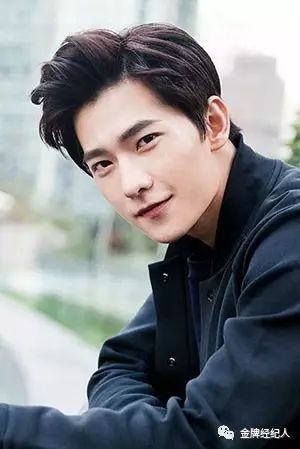 吴京躲避子弹,吴京攀登者无替身