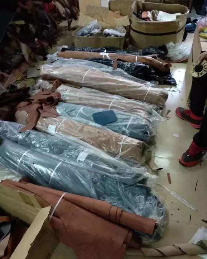 鏇濆厜鍥藉唴鑹績鍥借揣,鏇濆厜榛戝績浠ｈ喘