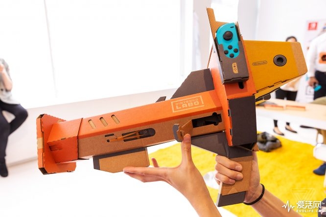 任天堂vr纸盒,任天堂vr是最早的vr吗