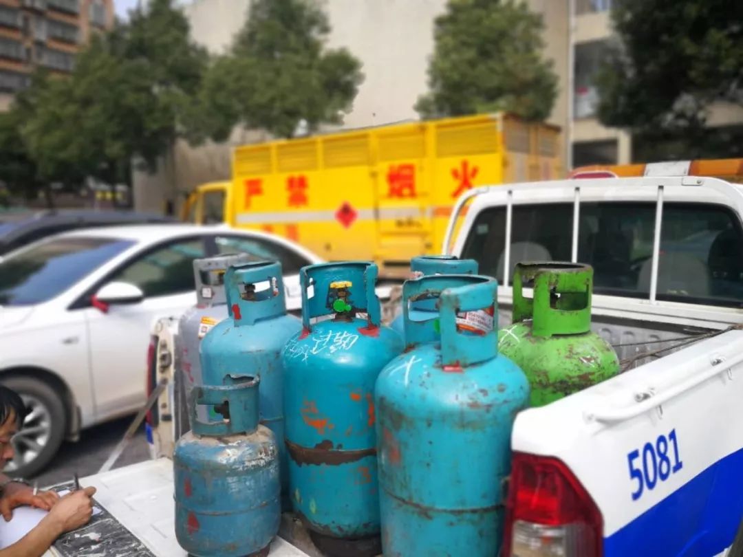 12000元！保卫“雨花蓝”，他们开出第一张“燃气助力”执法罚单