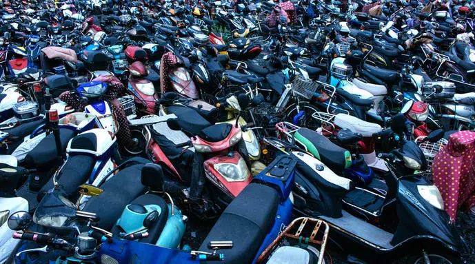 4月15日电动车新规实施了吗,4月15日后超标电动车还能上路吗