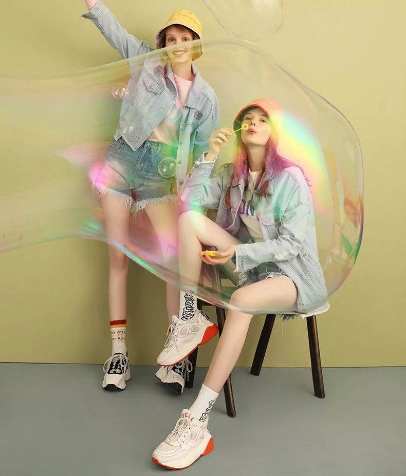 惊喜很多的衣服,今年最流行大版牛仔外套