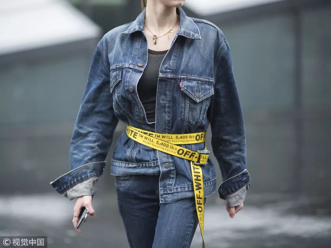 惊喜很多的衣服,今年最流行大版牛仔外套