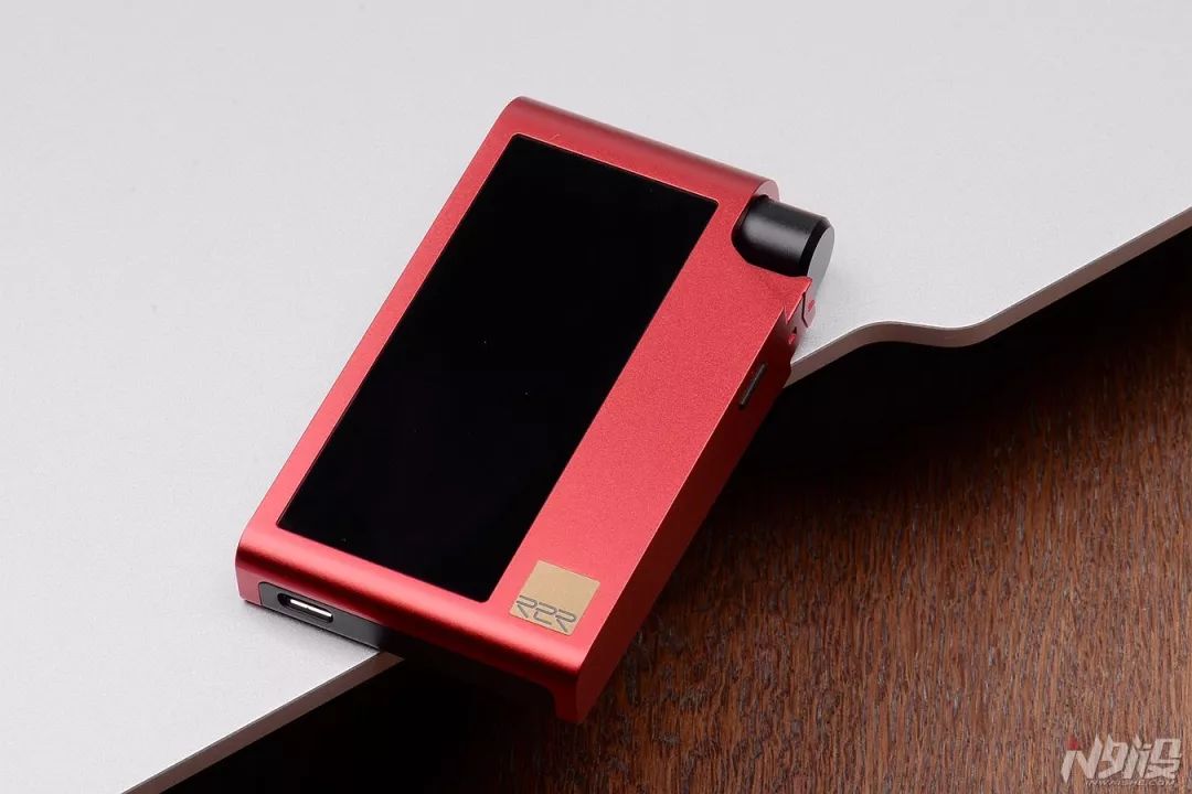 红潮！HIFIMAN红太子R2R2000TM音乐*放播**器体验