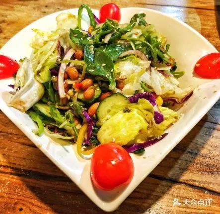 鲜城探店|石家庄这几家爆火的撸串儿店，吃一口让你欲罢不能！！