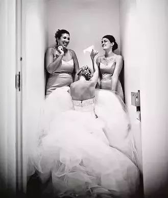 当女人说“哇我可以站着尿尿耶”，有的人就炸了