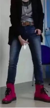 当女人说“哇我可以站着尿尿耶”，有的人就炸了