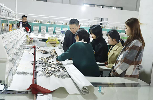 专业打造品质成就,匠心缔造品质家居