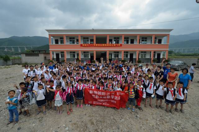 公益活动温暖出发让爱在心中,公益活动走进朝阳