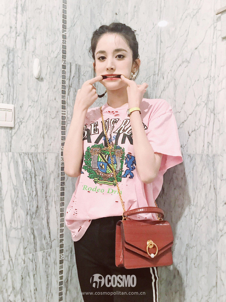 周迅这次种草的包包只要300块，可以拔