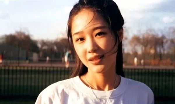 相差11岁！韩女星自曝秘恋期照片，婚前同居冷冻卵子，真感情为何惹“一身腥”？