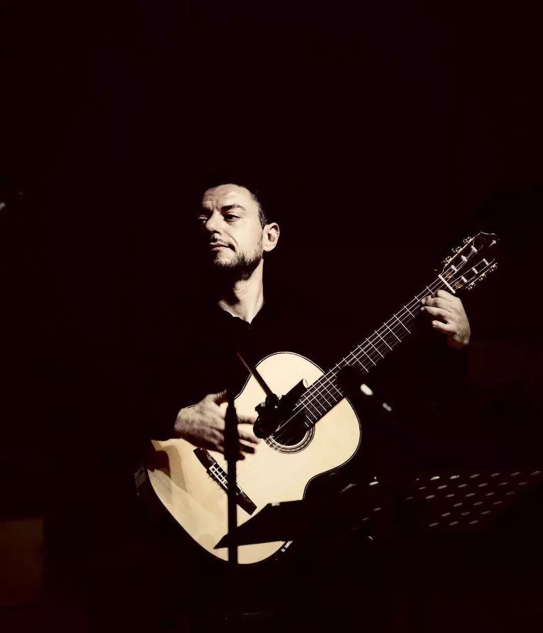 迭戈·冈巴格纳来长，带你领略古典吉他之美