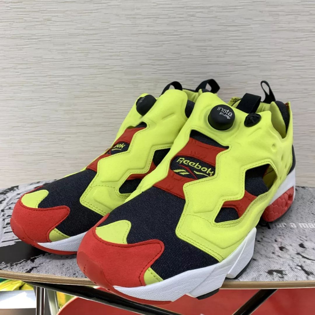 权志龙在成龙演唱会上的视频,成龙和权志龙谁名气最大