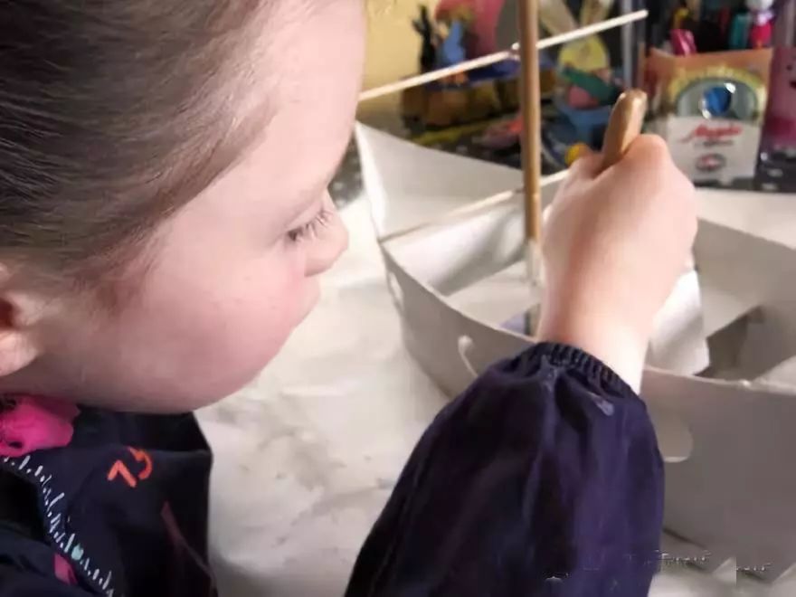 快递盒变废为宝简单,快递盒变废为宝简单快速