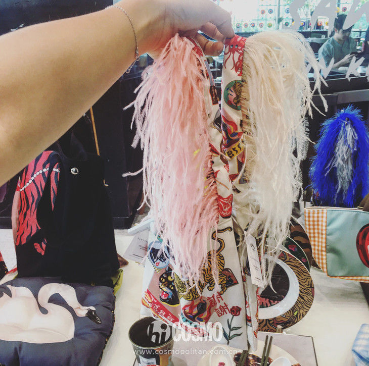 泰国100万买裙子,泰国买什么裙子