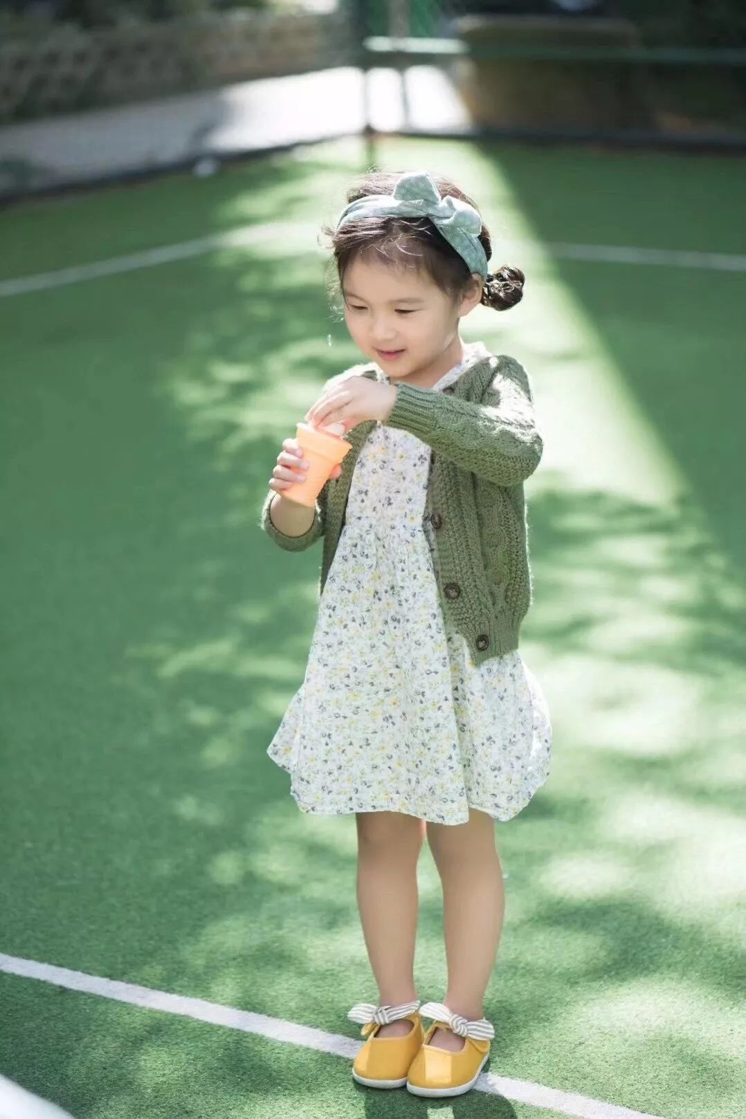 轻便、舒适、一脚蹬，娃穿上就不想脱下来