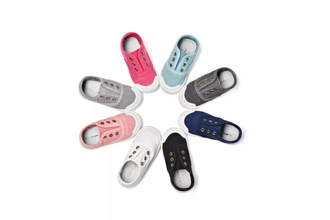 轻便、舒适、一脚蹬，娃穿上就不想脱下来