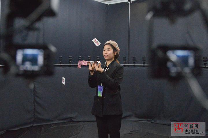 30日数码精选：天猫精灵音箱新品上架：定价99999999元？