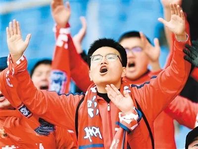 西北狼中乙取得开门红,西北狼力克领头羊图片