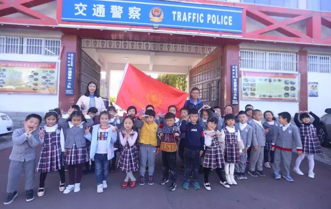 丽江儿童足球比赛,云南丽江小学生足球比赛