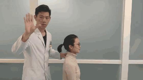 恋爱告急却有仙气护体，“背影杀”女神华丽转身重返人间