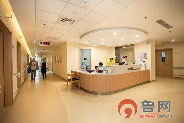 这个35+3周的宝宝出生时脐带扭成了麻花，且呈紫红色……