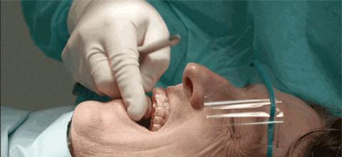 不到1折疯抢！全家口腔健康有保证~29.9元抢购原价895元劲松牙科家庭口腔护理套餐！超声波洁牙+中老年口腔护理+儿童口腔护理…