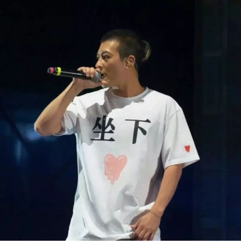 低帮aj1芝加哥和dunk芝加哥,aj1dunk低帮有拉链黄色