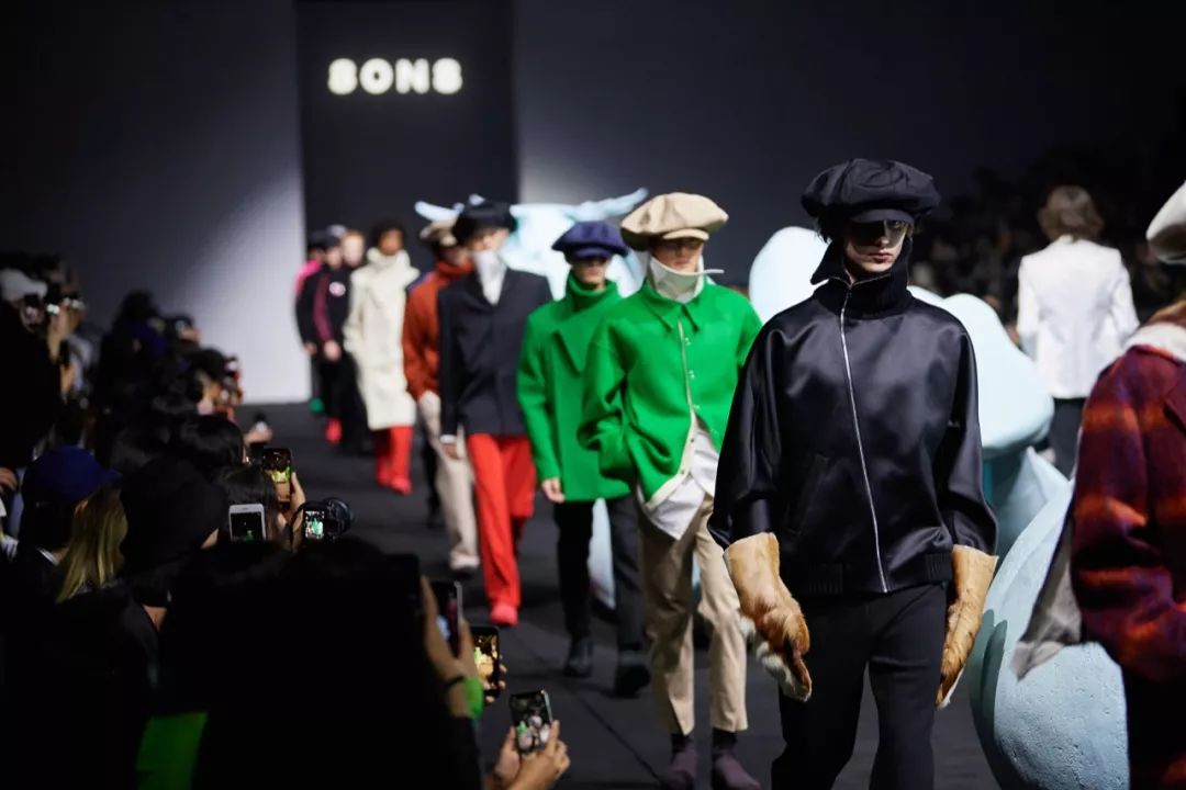 nikexfearofgod燕麦黄,nikexfearofgod卫衣刚出价格