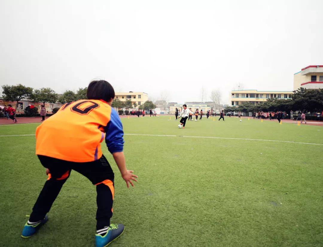 淮阴区袁集中心小学足球特色学校,让足球文化在校园足球中发扬光大