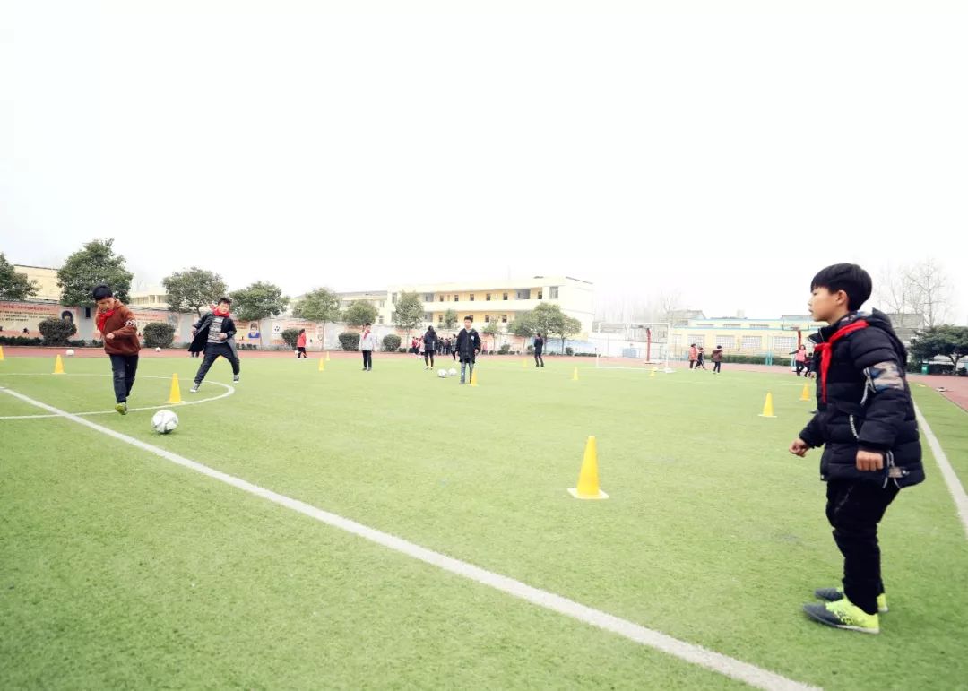淮阴区袁集中心小学足球特色学校,让足球文化在校园足球中发扬光大