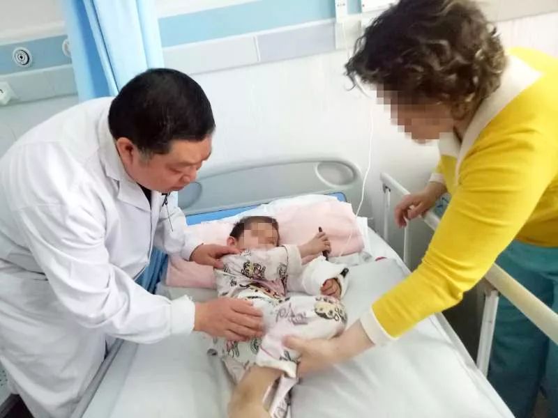 揪心！吐鲁番女童不慎断臂，医生这样叮嘱...