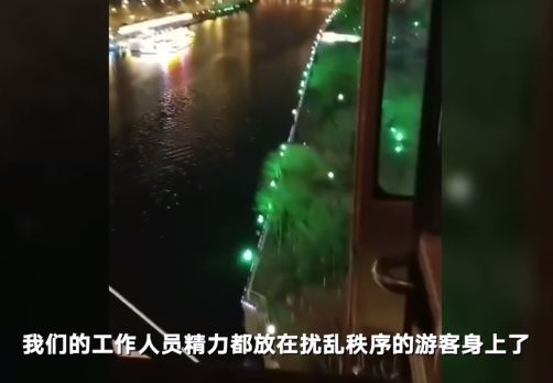 疫情期间外卖小哥被惊呆,武汉外卖小哥看到备注