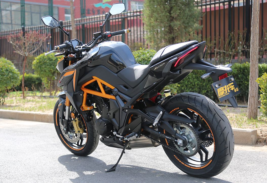 光阳krider400台湾车评,光阳krider400改装外观