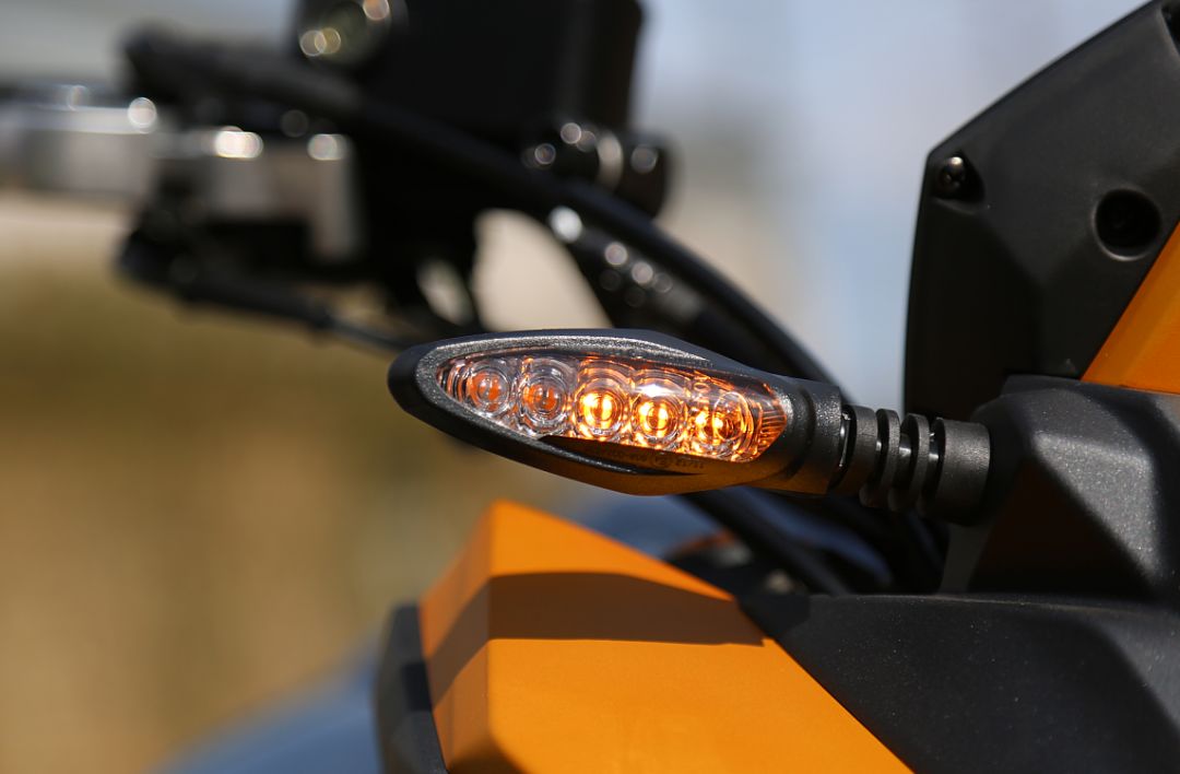 光阳krider400台湾车评,光阳krider400改装外观