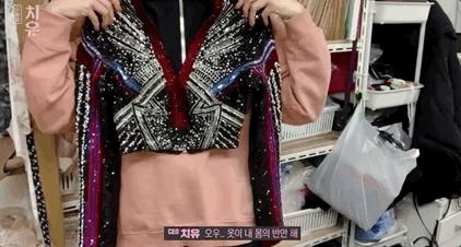 blackpink第二套衣服,blackpink一键变装原视频