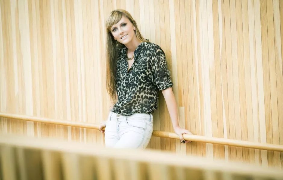 温情回忆经典歌曲,回忆小时候耳熟能详的歌