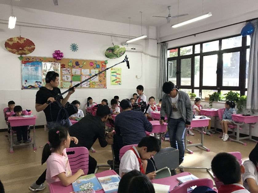 一场总结汇报会，为何这些学生们成了“焦点”？