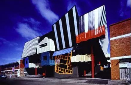 研究表明，拥有稀奇古怪建筑的校园盛产学霸