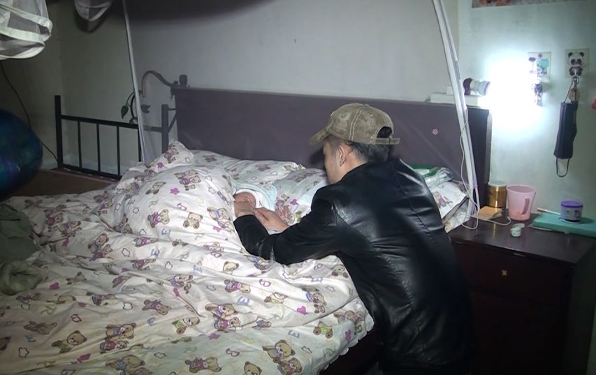 事发常州：女婴出生无肛门，急需治疗费用！