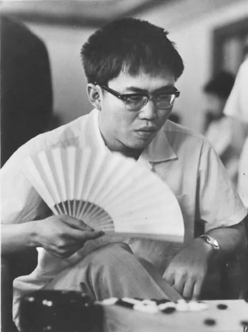 棋圣聂卫平的评价,棋圣聂卫平围棋