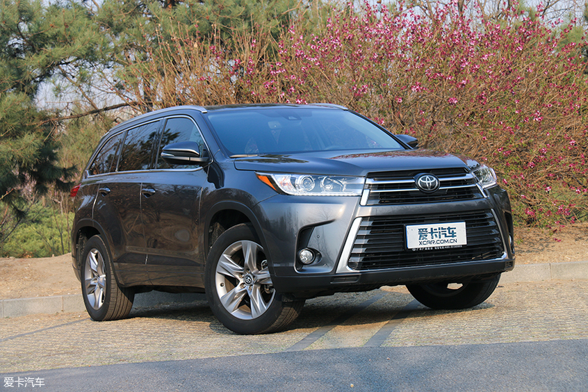 有钱人都买什么物件,现在年轻人能买哪些二手车