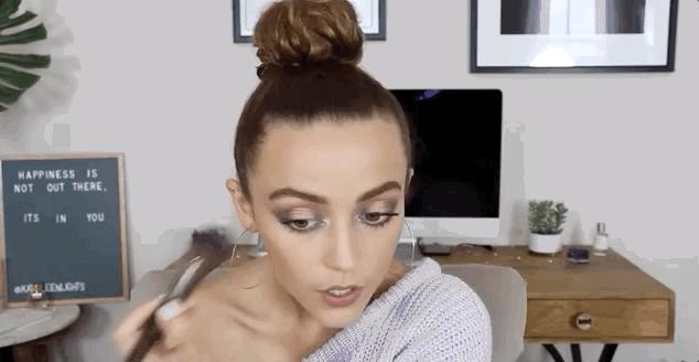 讲干货|软妹or御姐？一块腮红切换妆面风格，做春天最靓的小姐姐～