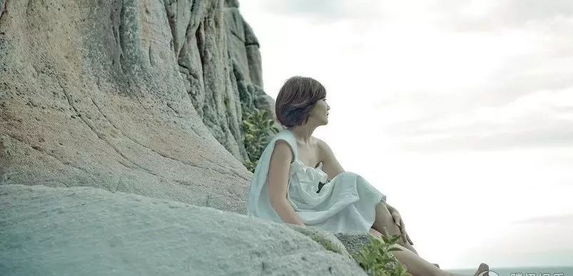 软化死皮淡化唇纹唇膜,唇霜去死皮淡化唇色