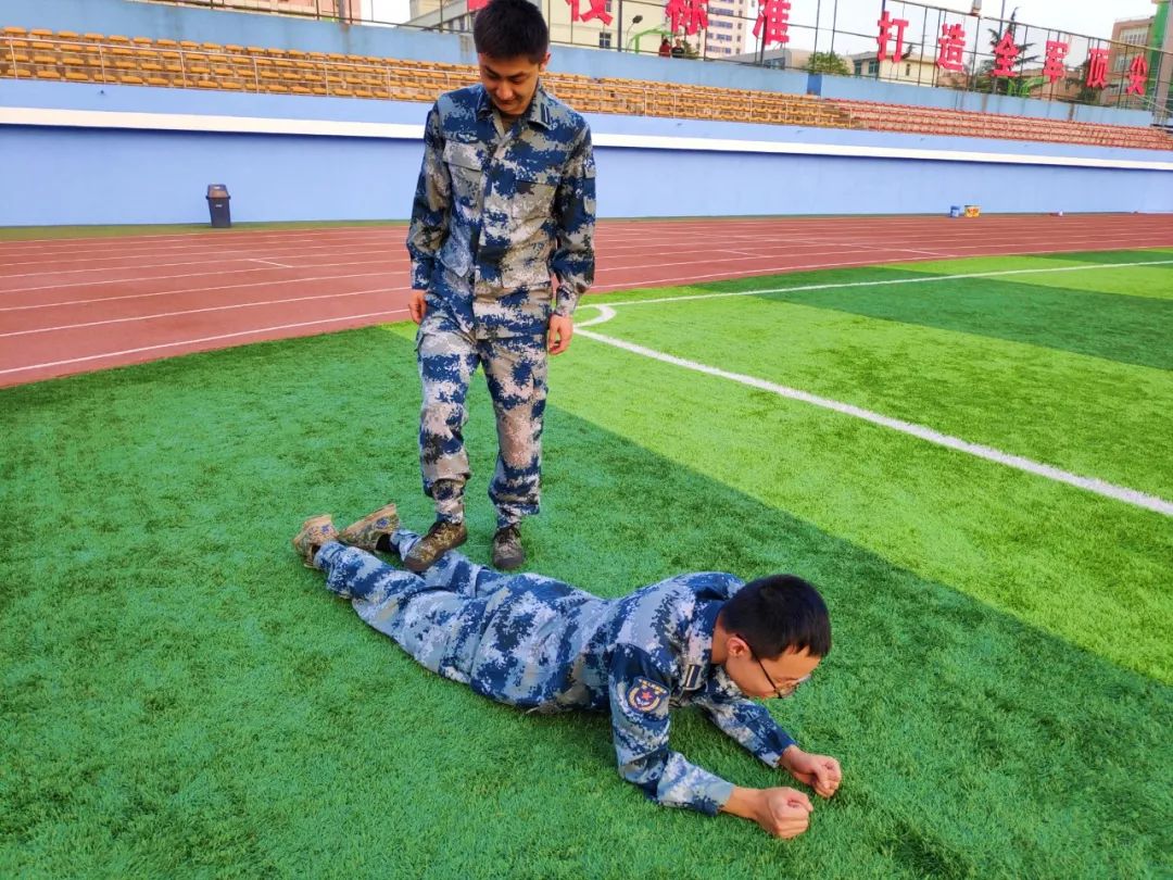 跑前热身跑后拉伸全攻略,十公里跑前热身跑后拉伸