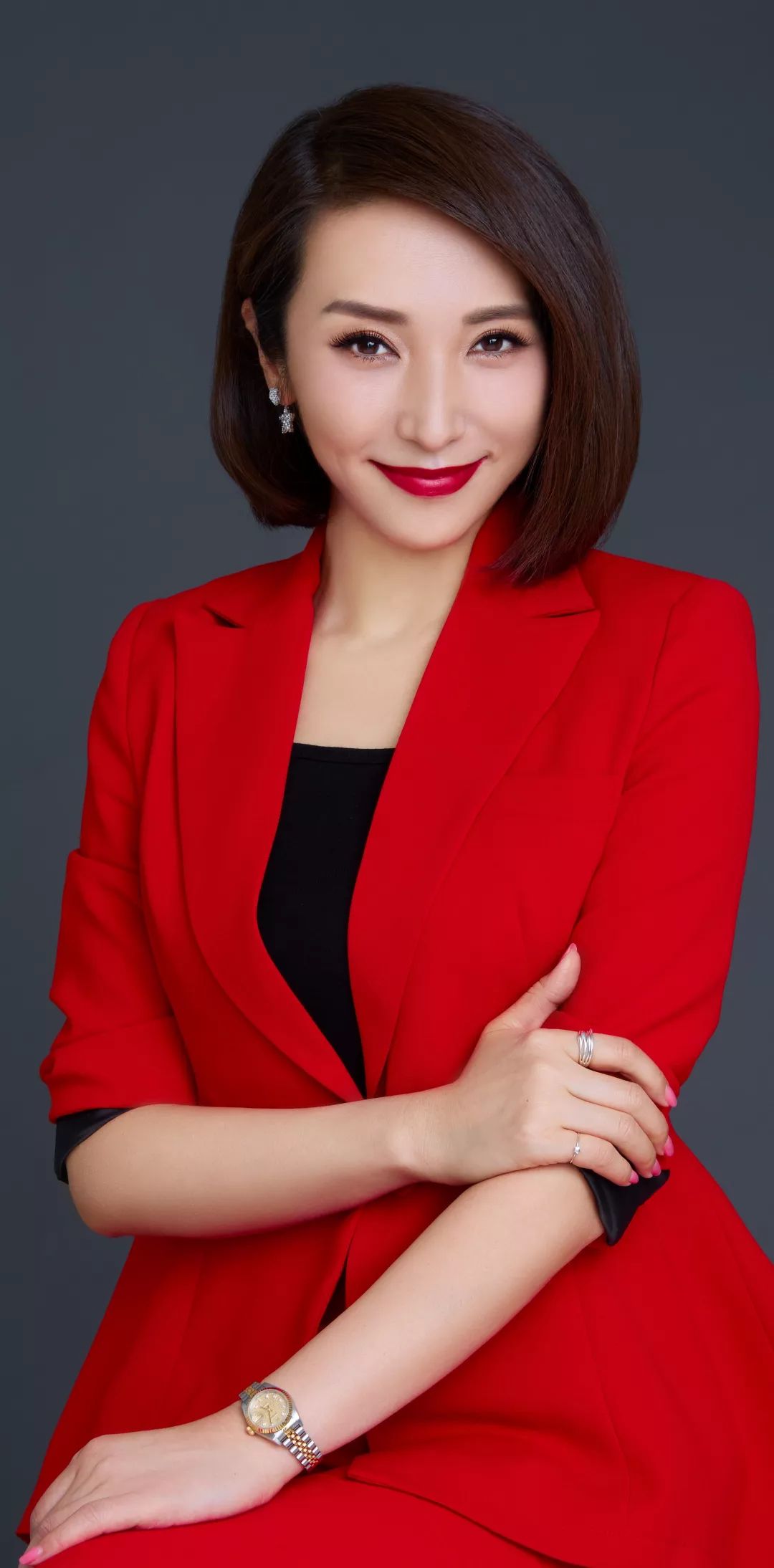 点开！你将获得都市频道名嘴联系方式！