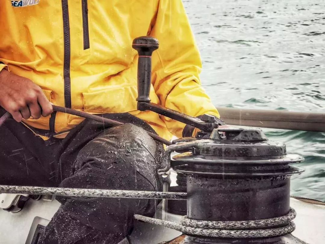 这届迪卡侬要凭颜值征服航海圈？