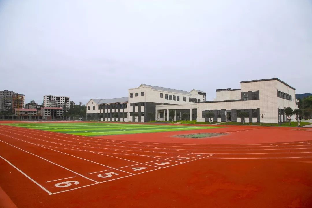 内外兼修成长快乐,内外兼修不断进步学习